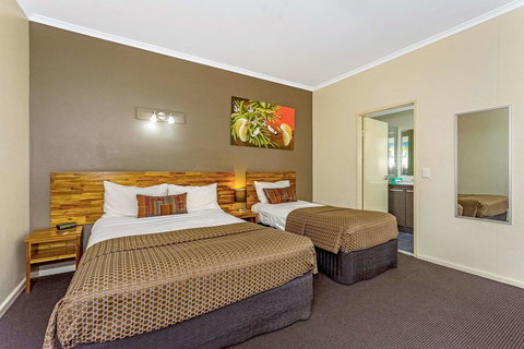 Quality Hotel Darwin Airport - Accommodation Main Beach 12