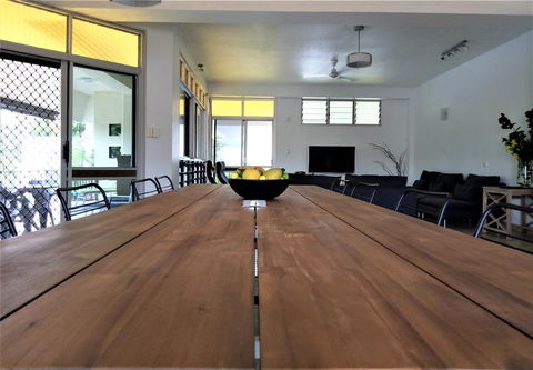 Arafura Blue - Accommodation Main Beach 7