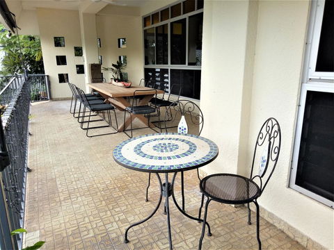 Arafura Blue - Accommodation Main Beach 21