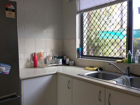 Cozy Room For A Great Stay In Darwin - Excellent Location - Accommodation Main Beach 3