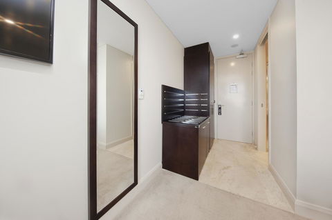 Canberra Rex Hotel - Accommodation Main Beach 41