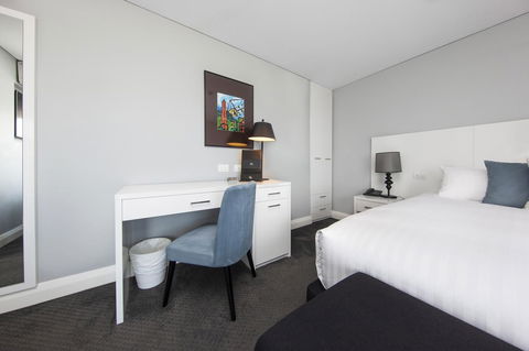 Canberra Rex Hotel - Accommodation Main Beach 25