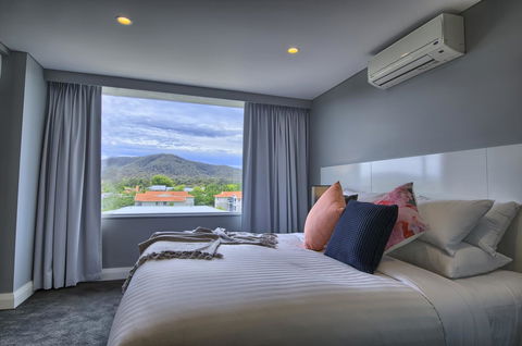 Canberra Rex Hotel - Accommodation Main Beach 0