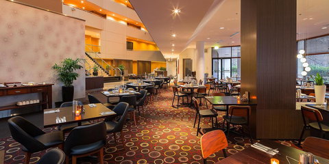 Crowne Plaza Canberra, An IHG Hotel - Accommodation Main Beach 4