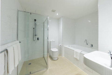 Crowne Plaza Canberra, An IHG Hotel - Accommodation Main Beach 27