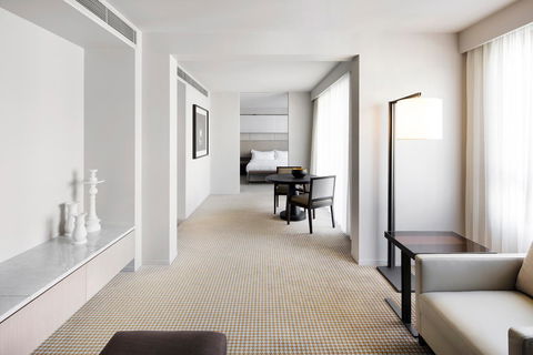 Hotel Realm - Accommodation Main Beach 13