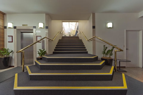 Madison Capital Executive Apartments - Accommodation Main Beach 9