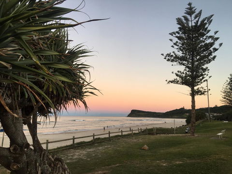 Lennox Holiday Apartments - Accommodation Main Beach 9