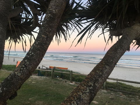 Lennox Holiday Apartments - Accommodation Main Beach 6