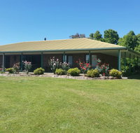 Bonaways - Accommodation Main Beach