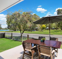 Booker Pde 34 Unit 2 - Pet Friendly - - Accommodation Main Beach