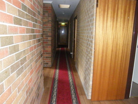 Boomers Guest House Hamilton - Accommodation Main Beach 1
