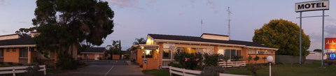 Bordertown Dukes Motorinn - Accommodation Main Beach 0