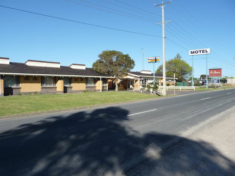 Bordertown Dukes Motorinn - Accommodation Main Beach 3