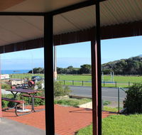 Bott's Beach Retreat - Accommodation Main Beach