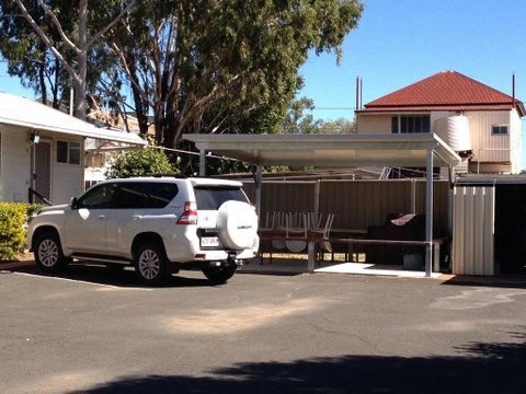 Bottle Tree Gardens Motel - Accommodation Main Beach 2