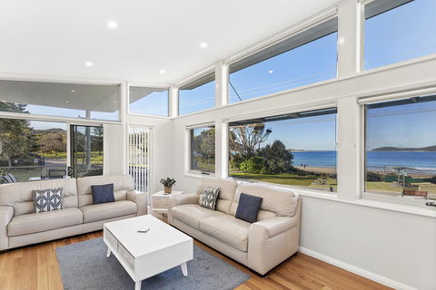 Boulder Bay Rd 1/2 - Fingal Bay - Accommodation Main Beach 2