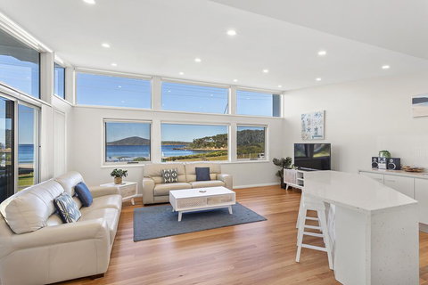 Boulder Bay Rd 1/2 - Fingal Bay - Accommodation Main Beach 1