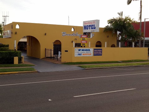 Bourbong St Motel - Accommodation Main Beach 0