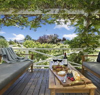 Bourne Cottage - Perfect for all seasons - Accommodation Main Beach