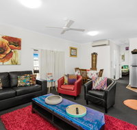 BOUTIQUE APARTMENTS BEACH LOCATION - Accommodation Main Beach