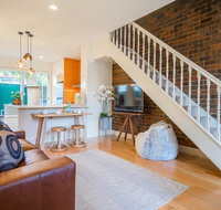 Boutique Stays - Buckingham - Accommodation Main Beach