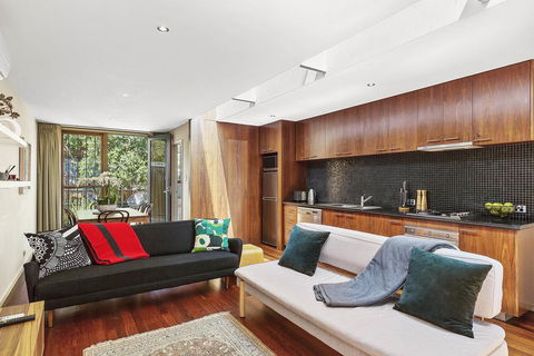 BOUTIQUE STAYS - Curran Terrace - Accommodation Main Beach 0