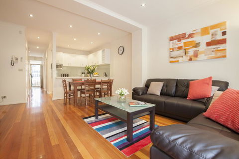 Boutique Stays - Melrose Terrace, Townhouse In North Melbourne - Accommodation Main Beach 0