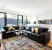 Boutique Stays-Murrumbeena Place 1 - Accommodation Main Beach