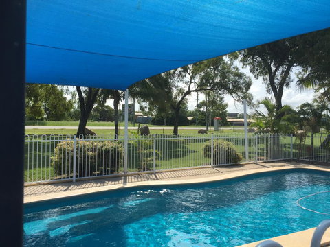 Bowen Arrow Motel - Accommodation Main Beach 3