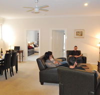 Brayfield Cottage - Accommodation Main Beach