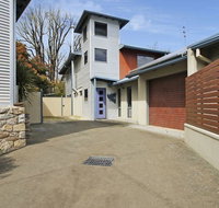 Breakaway Bright - Superb Townhouse - Accommodation Main Beach