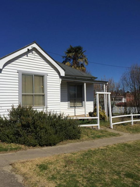 Breakaway Cottage - Accommodation Main Beach 3