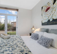 Bright Bliss - Luxury Guesthouse - Accommodation Main Beach