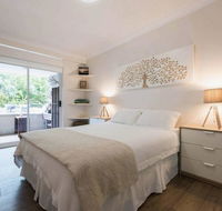 Bright Comfy Bondi Home - Accommodation Main Beach