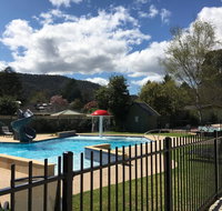 Bright Pine Valley Tourist Park - Accommodation Main Beach