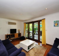 Brilliant Location - Accommodation Main Beach