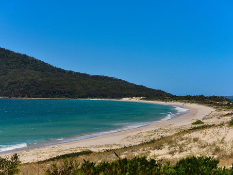 Brilliant Location - Accommodation Main Beach 3