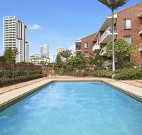 Britannia - Accommodation Main Beach