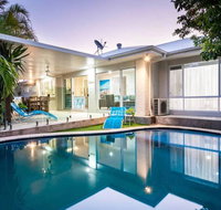 Broadbeach Waters Home With Private Pool - Accommodation Main Beach