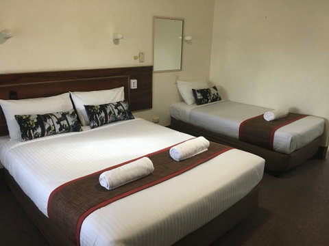 Bryants Motel - Accommodation Main Beach 1