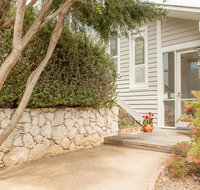 Buoys on Queens - Accommodation Main Beach