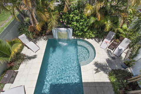 Byron Bathers - Accommodation Main Beach 2