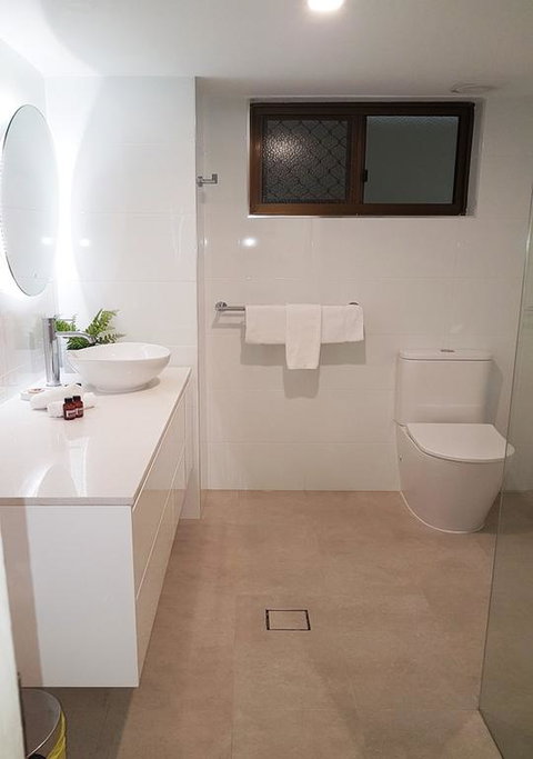 Byron Bay Beachfront Apartments - Accommodation Main Beach 3