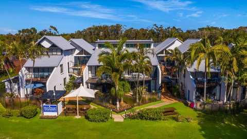Byron Bay Beachfront Apartments - Accommodation Main Beach 0