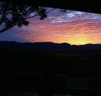 Byron Bay hinterland house - amazing sunset views - Accommodation Main Beach
