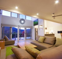 Cadence at Bright - Luxury accommodation - Accommodation Main Beach