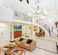 Cairns Queens Court - Accommodation Main Beach