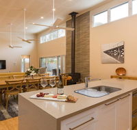 Callala Breeze - access to indoor community pool - Accommodation Main Beach