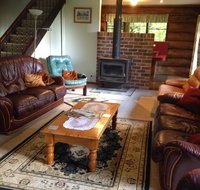 Canobolas Mountain Cabins - Accommodation Main Beach